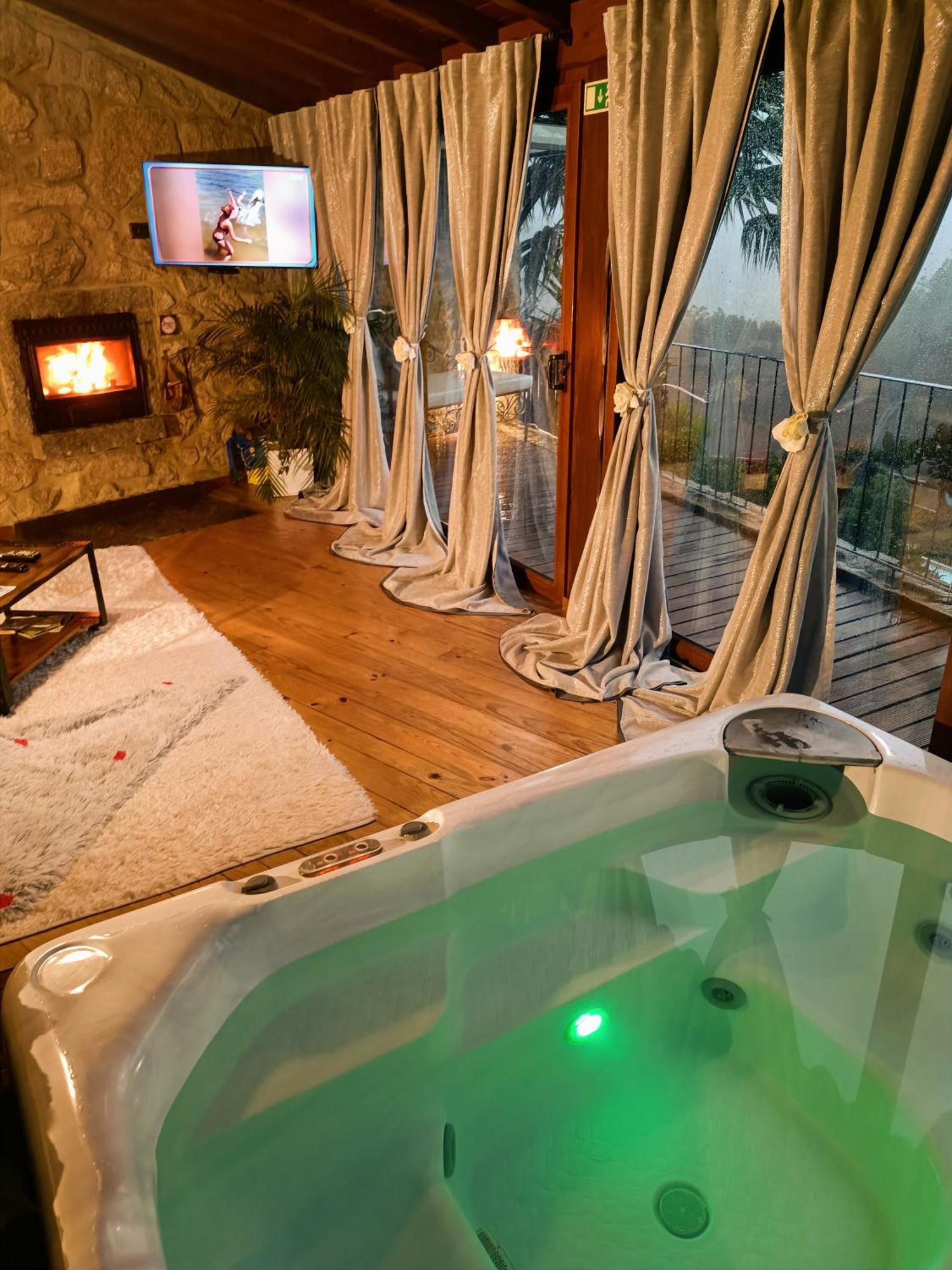 ホテル Casa Favo De Mel - Jacuzzi Privado & Lareira - Piscina アルコス・デ・ヴァルデヴェス エクステリア 写真