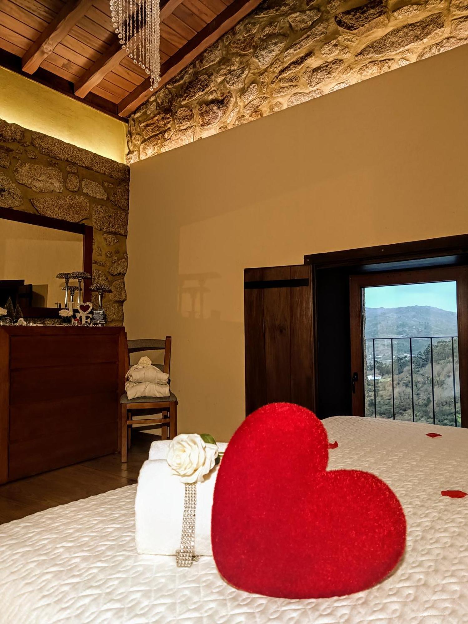 ホテル Casa Favo De Mel - Jacuzzi Privado & Lareira - Piscina アルコス・デ・ヴァルデヴェス エクステリア 写真