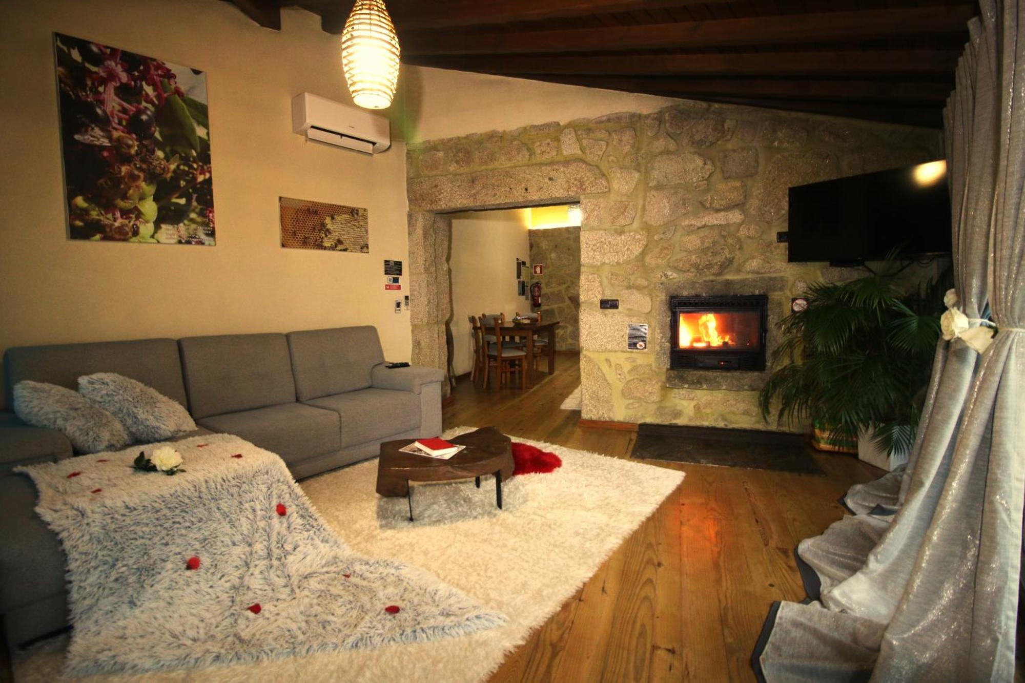 ホテル Casa Favo De Mel - Jacuzzi Privado & Lareira - Piscina アルコス・デ・ヴァルデヴェス エクステリア 写真