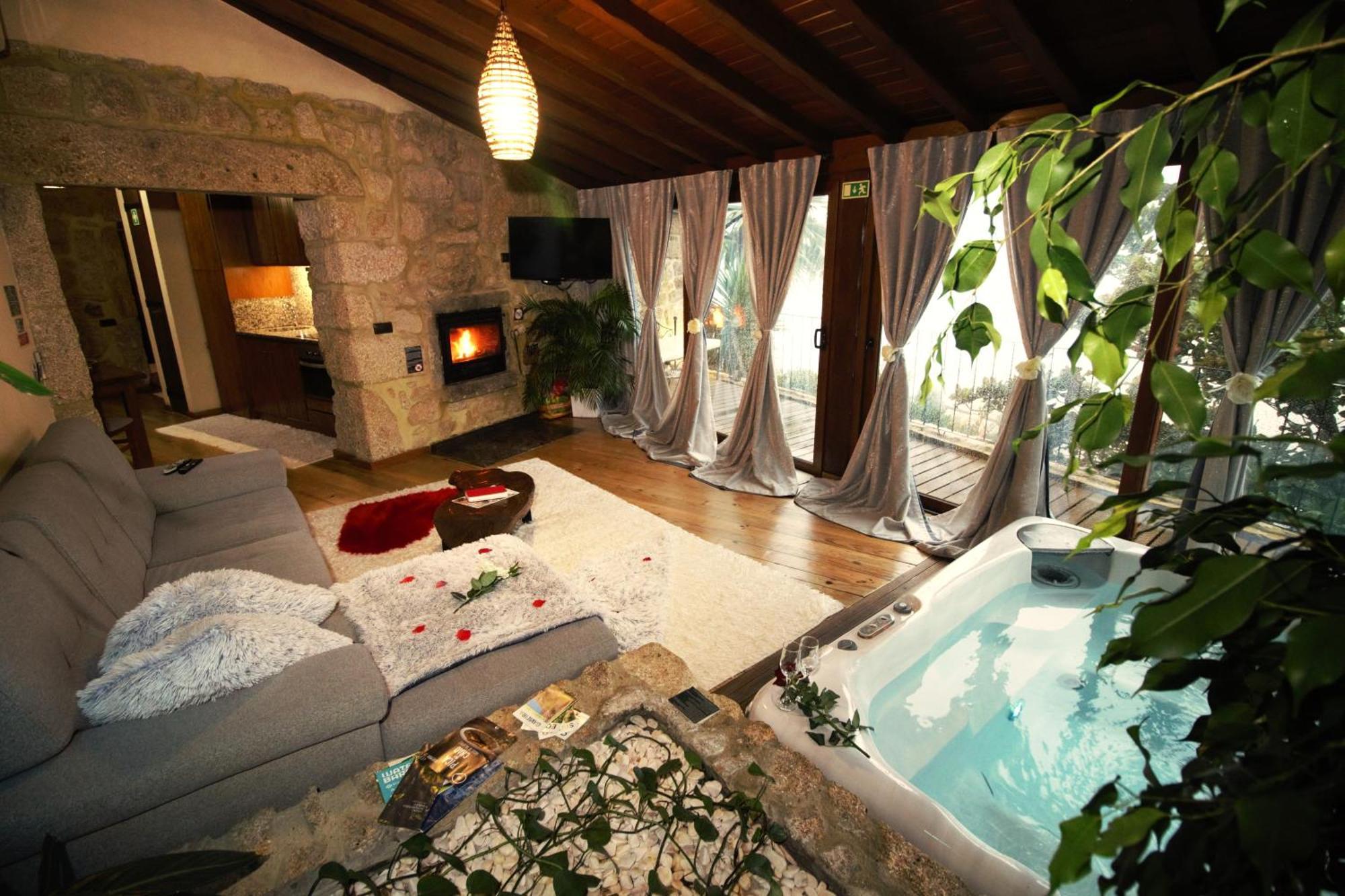 ホテル Casa Favo De Mel - Jacuzzi Privado & Lareira - Piscina アルコス・デ・ヴァルデヴェス エクステリア 写真